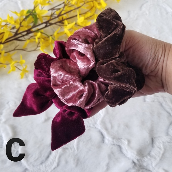 Velvet Scrunchies and Scrunchies With Bow - Picture 8 of 8